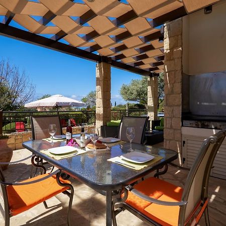 3 Bedroom Villa Madelini With Private Pool, Aphrodite Hills Resort Kouklia Exteriér fotografie