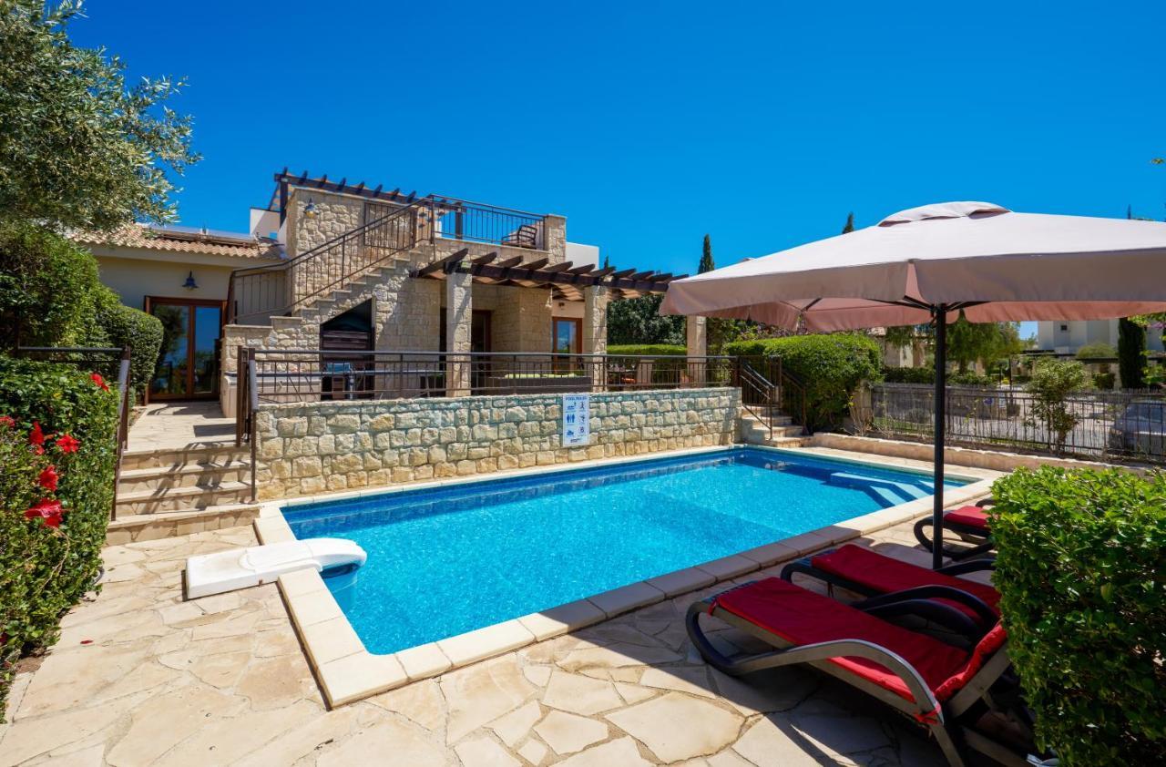 3 Bedroom Villa Madelini With Private Pool, Aphrodite Hills Resort Kouklia Exteriér fotografie