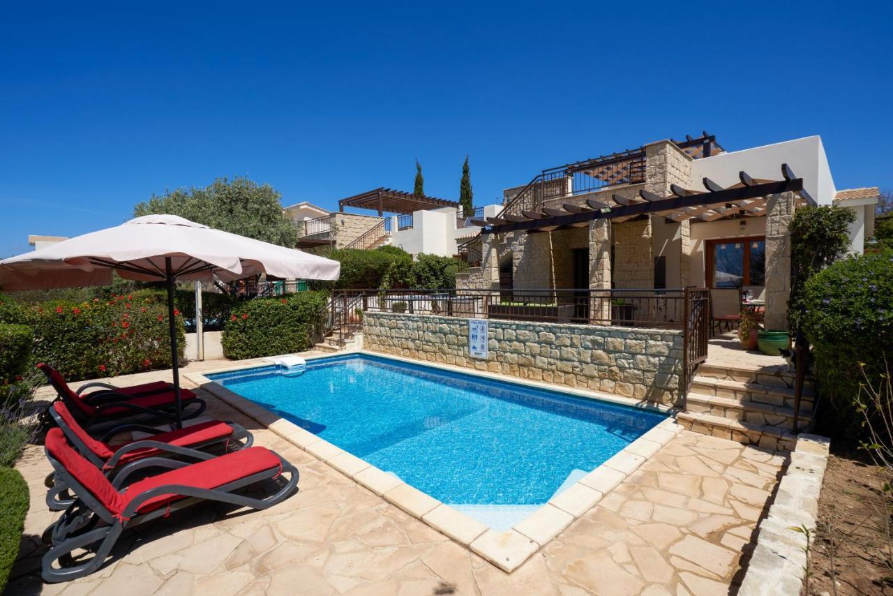 3 Bedroom Villa Madelini With Private Pool, Aphrodite Hills Resort Kouklia Exteriér fotografie